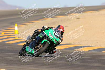 media/Oct-07-2023-CVMA (Sat) [[f84d08e330]]/Race 13 500 Supersport-350 Supersport/